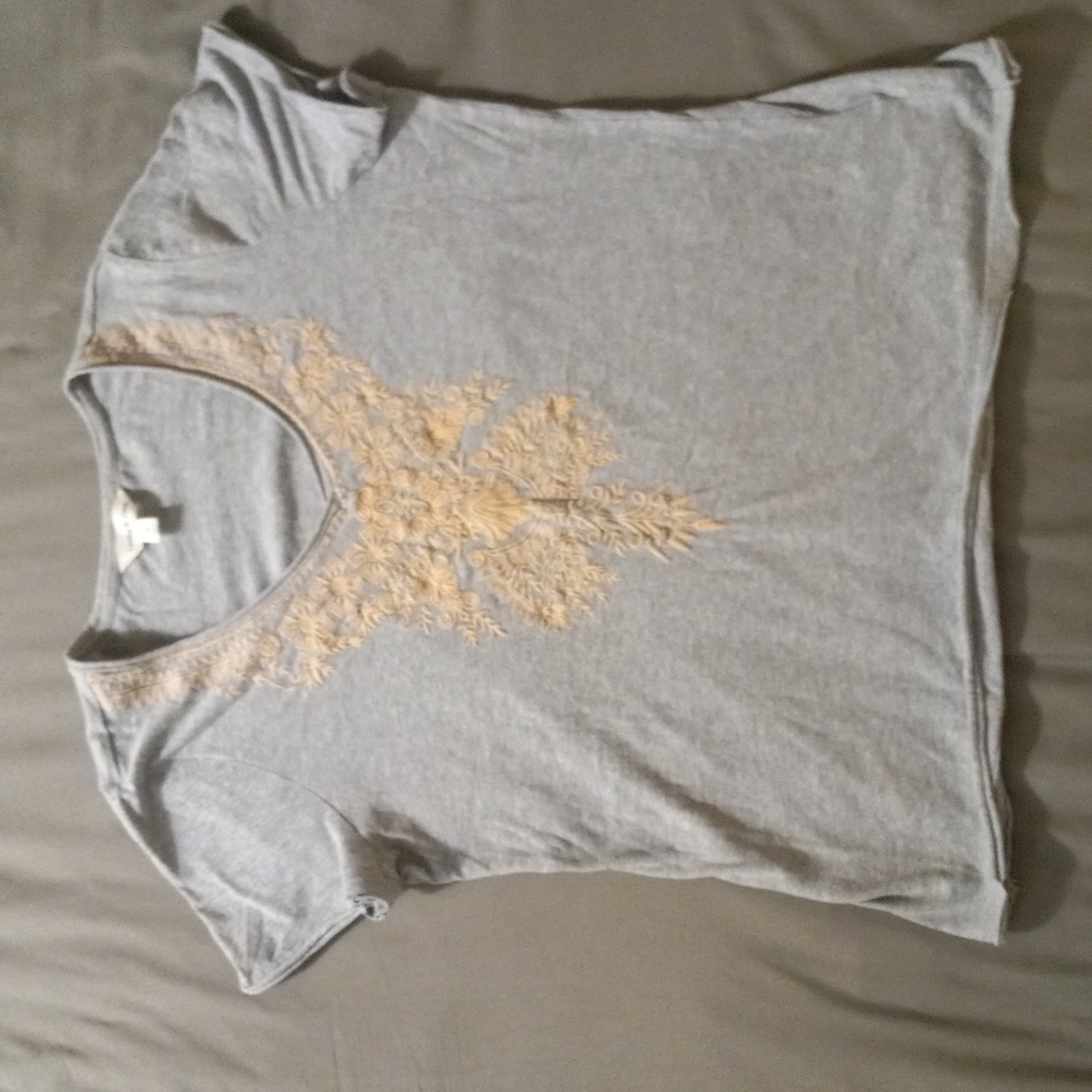 Lucky & Coco Gray Cotton Shirt with Cream Embroidery Size Medium